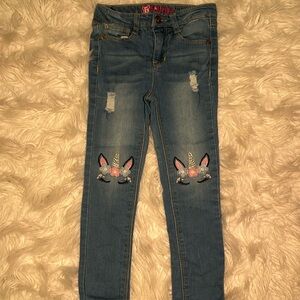 Girl skinny jeans size 4T used once in great condition